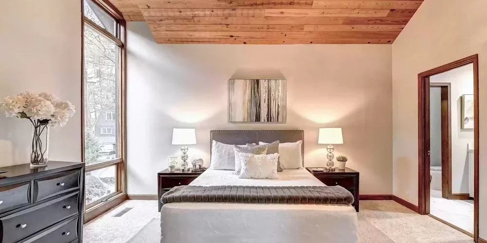 In-law suite Dunwoody Georgia bedroom addition by Valarda